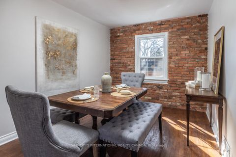 Photo 11 at 33 Southmead Road, Birchmount, Toronto