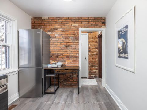 Photo 21 at 33 Southmead Road, Birchmount, Toronto