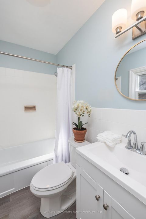 Photo 25 at 33 Southmead Road, Birchmount, Toronto