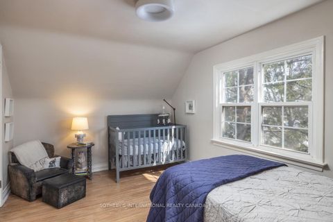 Photo 27 at 33 Southmead Road, Birchmount, Toronto