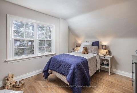Photo 28 at 33 Southmead Road, Birchmount, Toronto