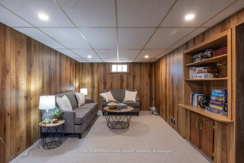 Photo 33 at 33 Southmead Road, Birchmount, Toronto