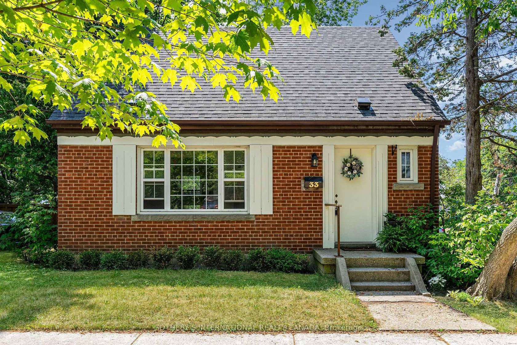 33 Southmead Road, Birchmount, Toronto 