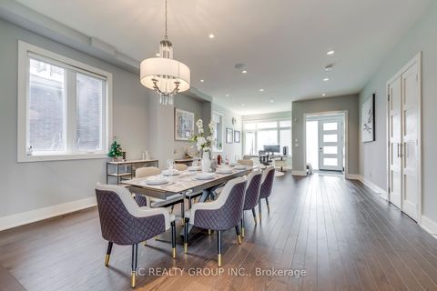 Photo 4 at 18 Ash Crescent, Long Branch, Toronto