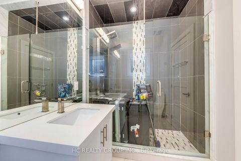 Photo 34 at 18 Ash Crescent, Long Branch, Toronto