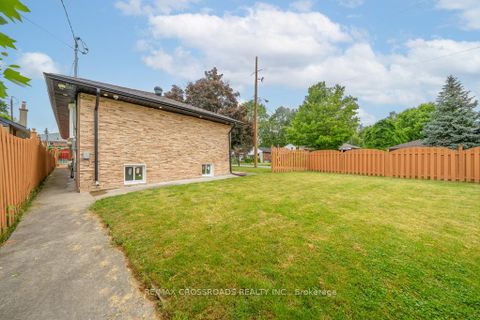 Photo 8 at 2 Mackinac Crescent, Bendale, Toronto