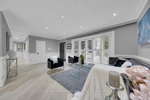 Photo 11 at 2 Mackinac Crescent, Bendale, Toronto