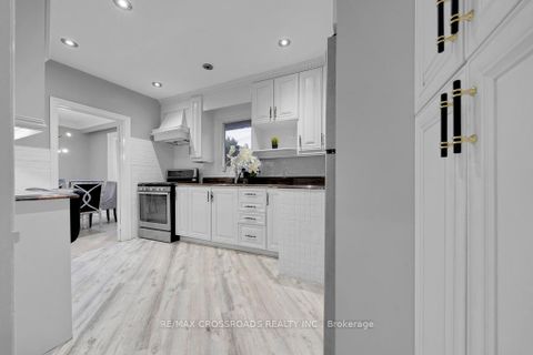 Photo 19 at 2 Mackinac Crescent, Bendale, Toronto