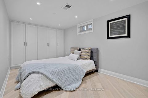 Photo 34 at 2 Mackinac Crescent, Bendale, Toronto