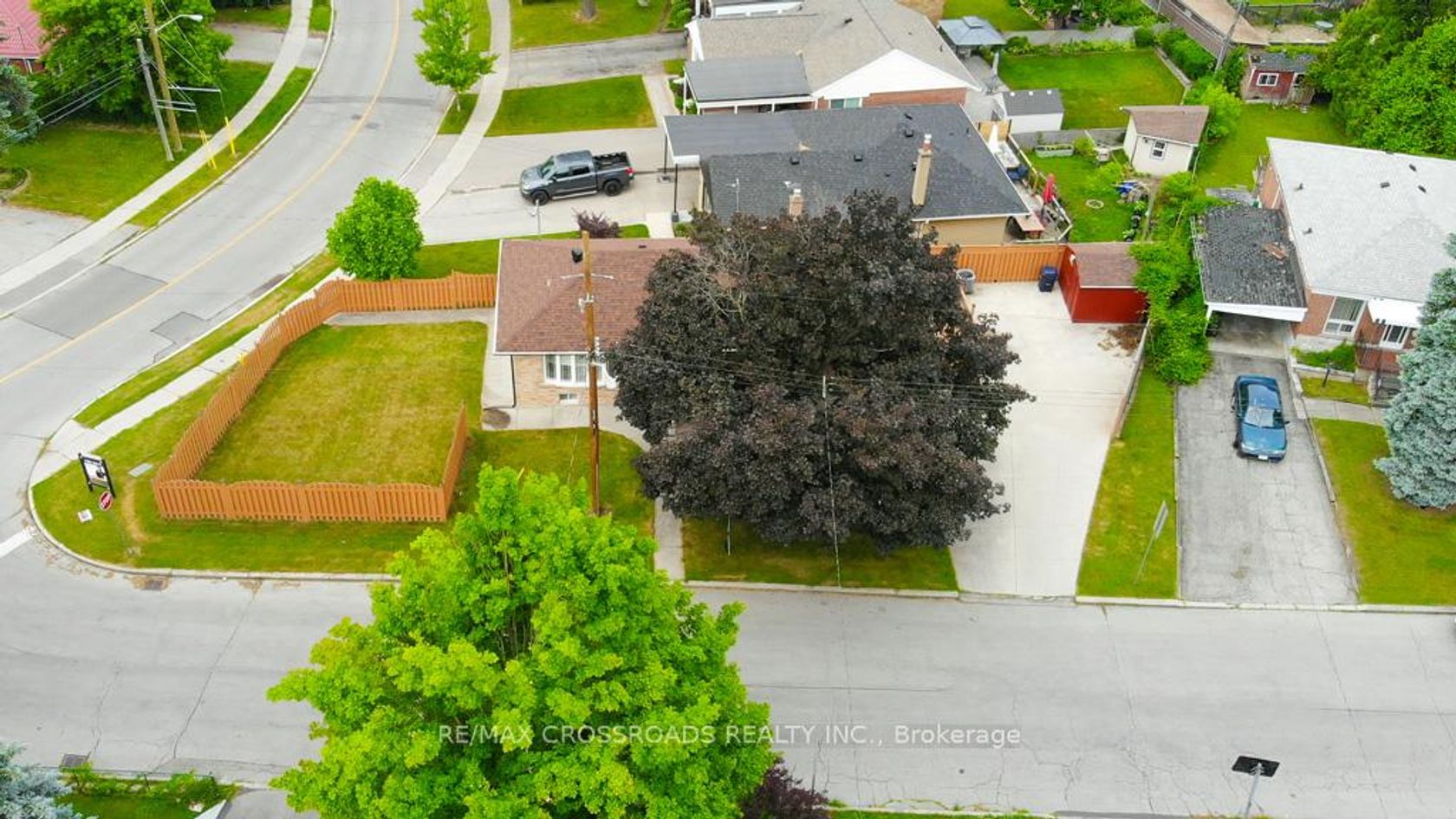 2 Mackinac Crescent, Bendale, Toronto 