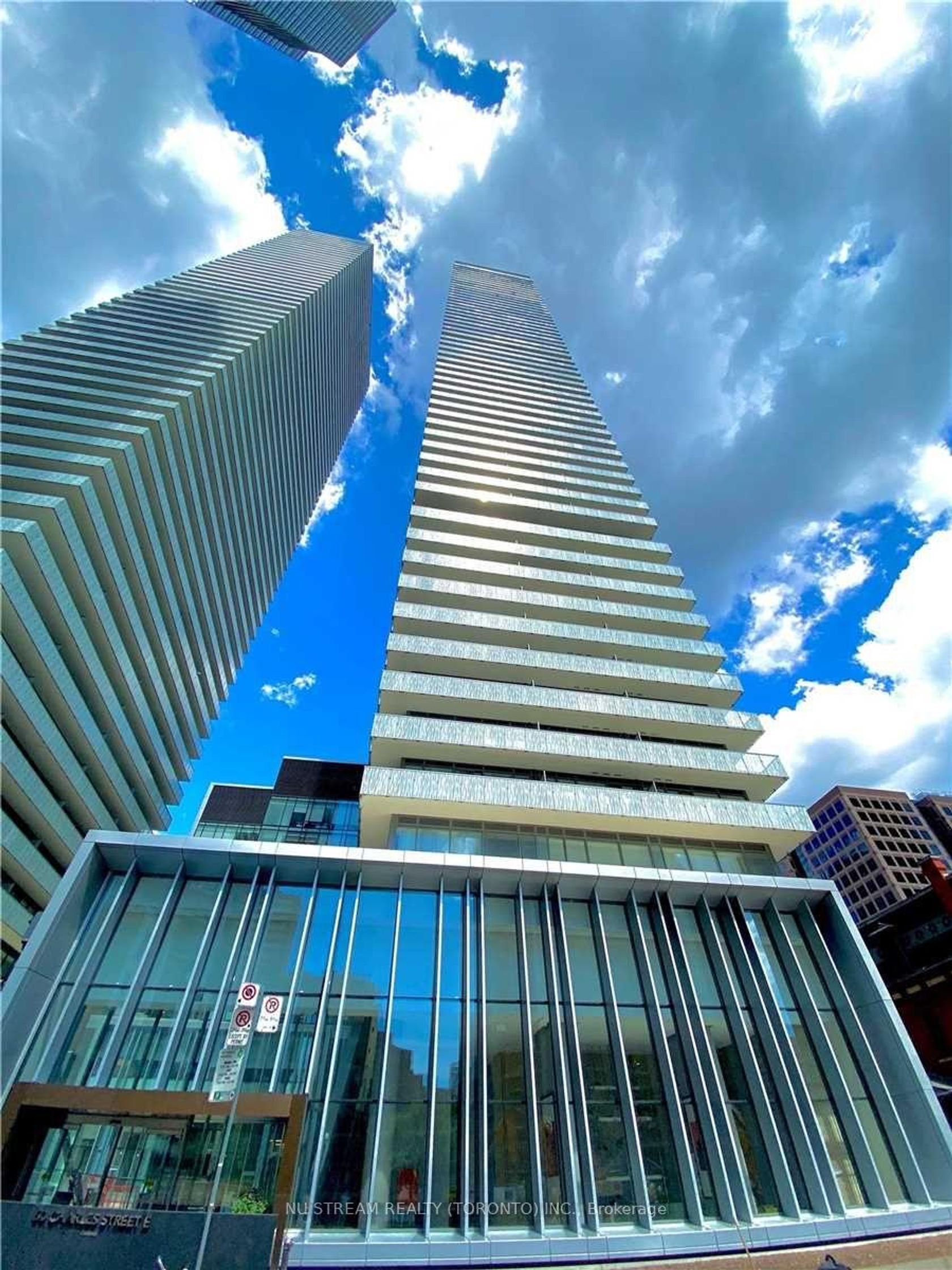 1813 - 50 Charles Street E, Yonge Corridor, Toronto 