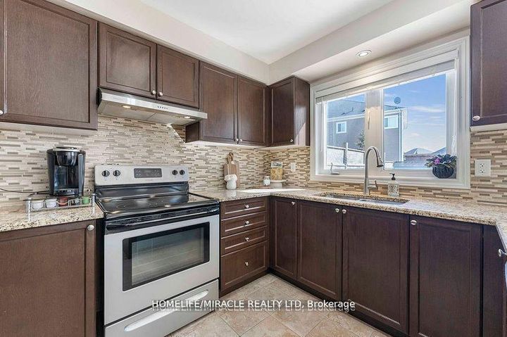 Photo 10 at 1268 Salmers Drive, Taunton, Oshawa