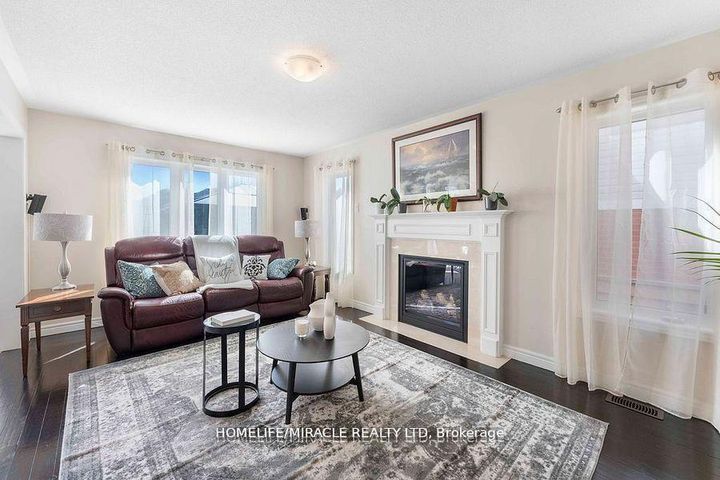 Photo 13 at 1268 Salmers Drive, Taunton, Oshawa