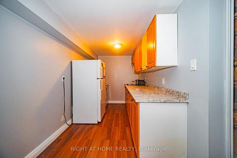 Photo 23 at 4 Devins Drive, Aurora Heights, Aurora
