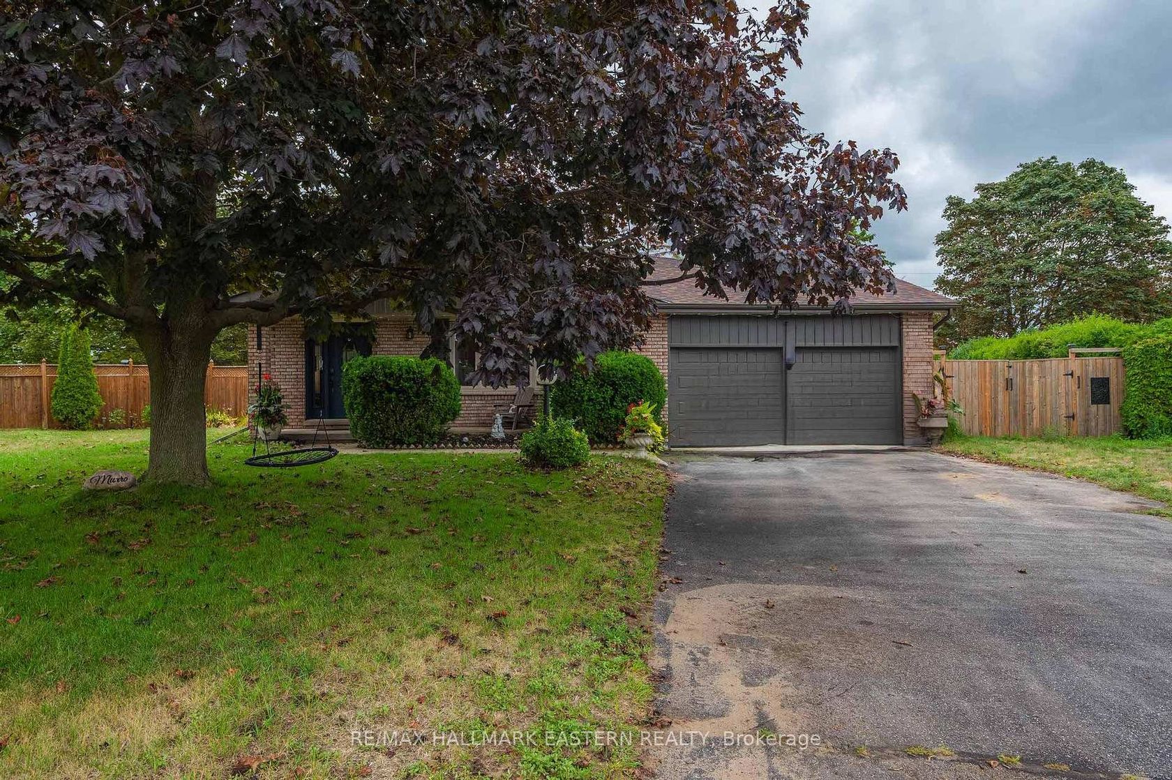 3 Carol Place, Port Hope by Loree Meneguzzi Real Estate 3 Carol Place, Port Hope