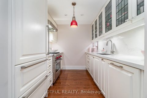 Photo 7 at 711 - 3500 Lakeshore Road W, BR Bronte, Oakville