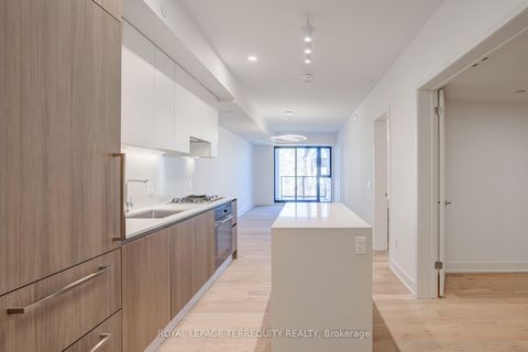 Photo 8 at 301 - 200 Keewatin Avenue, Eglinton, Toronto