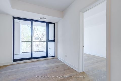 Photo 16 at 301 - 200 Keewatin Avenue, Eglinton, Toronto