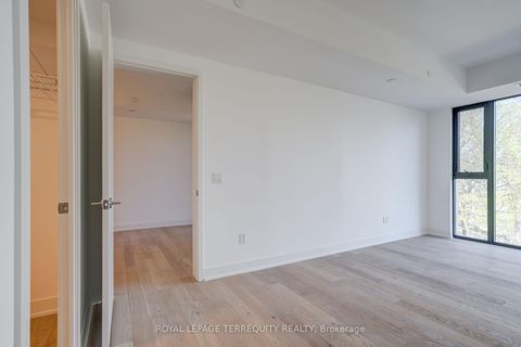 Photo 17 at 301 - 200 Keewatin Avenue, Eglinton, Toronto