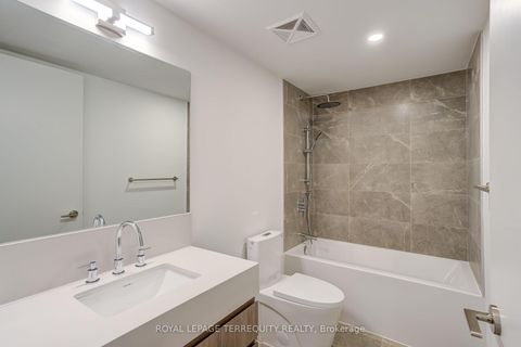 Photo 27 at 301 - 200 Keewatin Avenue, Eglinton, Toronto