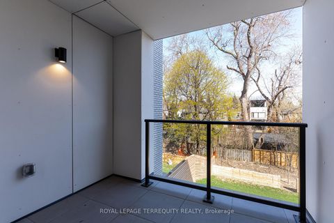 Photo 30 at 301 - 200 Keewatin Avenue, Eglinton, Toronto