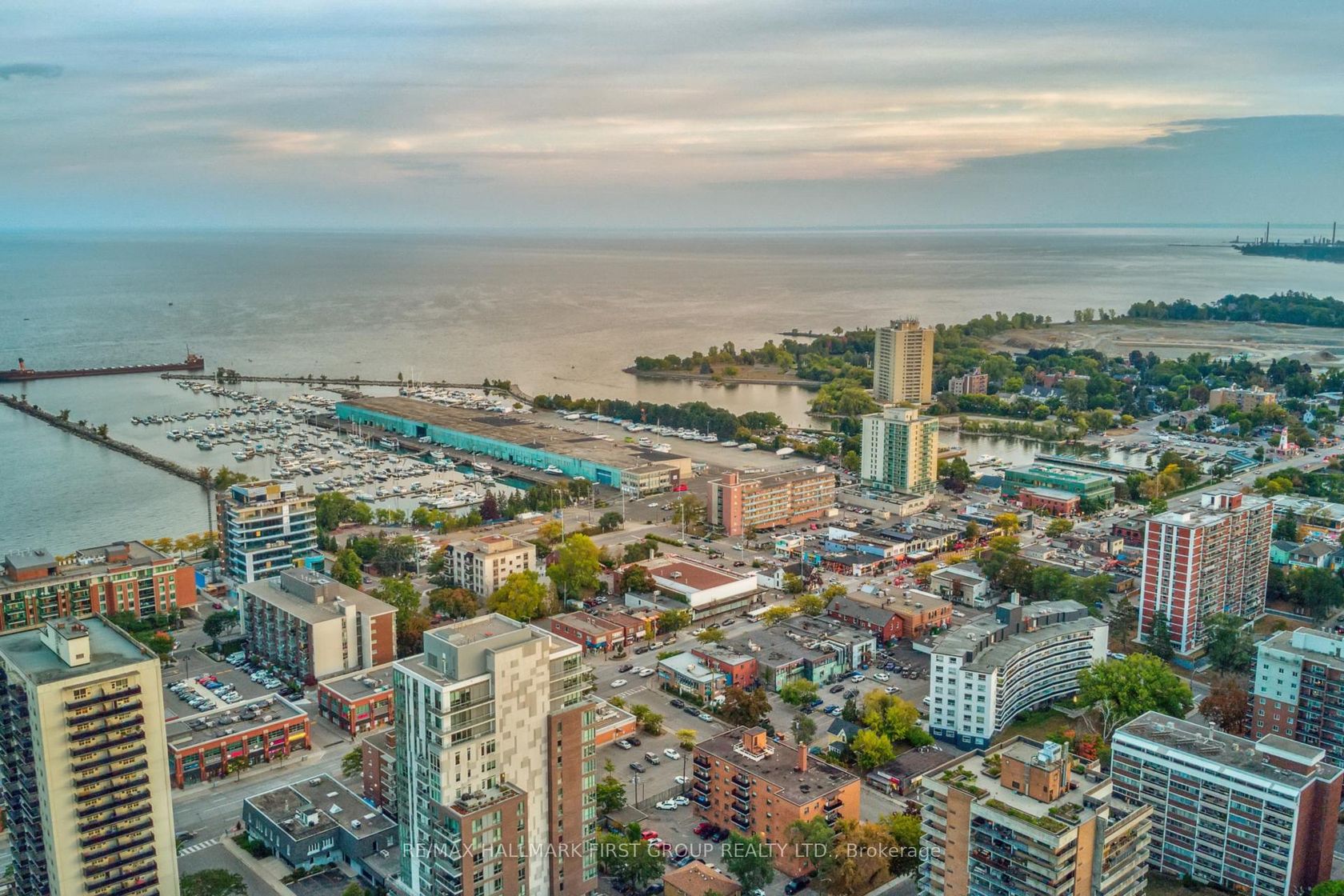 1395 Hurontario Street, Mineola, Mississauga 