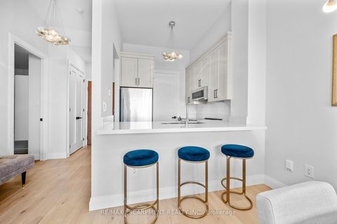 Photo 6 at 805 - 2511 Lakeshore Road W, BR Bronte, Oakville