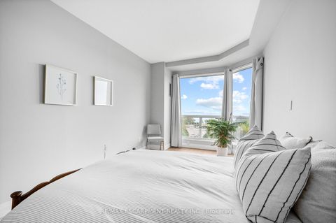 Photo 13 at 805 - 2511 Lakeshore Road W, BR Bronte, Oakville