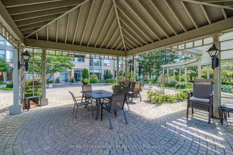 Photo 25 at 805 - 2511 Lakeshore Road W, BR Bronte, Oakville