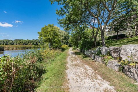 Photo 26 at 805 - 2511 Lakeshore Road W, BR Bronte, Oakville