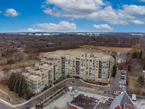 Photo 33 at 805 - 2511 Lakeshore Road W, BR Bronte, Oakville