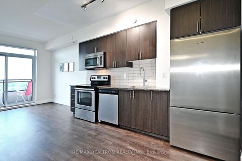 Photo 16 at 1122 - 7900 Bathurst Street, Beverley Glen, Vaughan