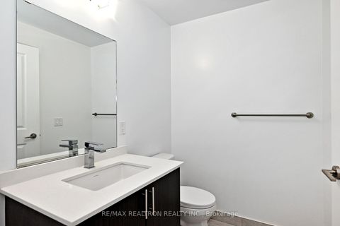Photo 24 at 1122 - 7900 Bathurst Street, Beverley Glen, Vaughan