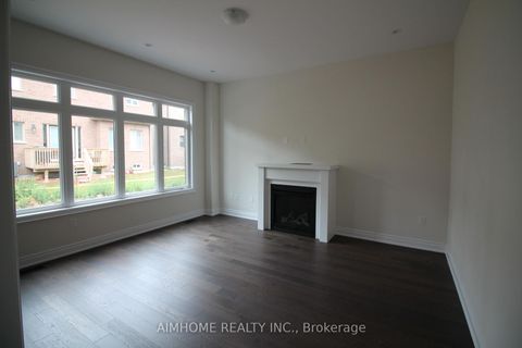 Photo 4 at 3453 Mosley Gate S, GO Glenorchy, Oakville