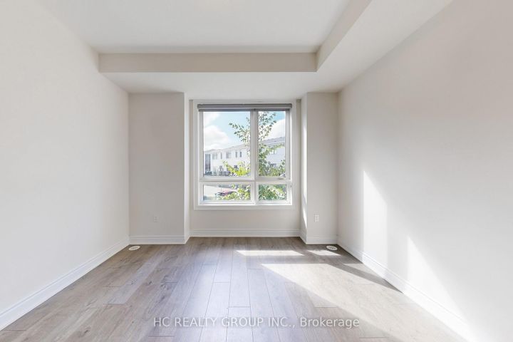 Photo 11 at 31 Thomas Armstrong Lane, Westbrook, Richmond Hill