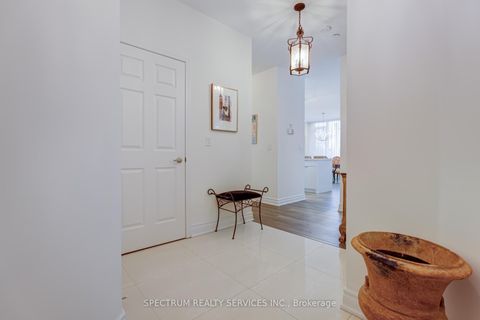 Photo 5 at 205 - 980 Yonge Street, Annex, Toronto
