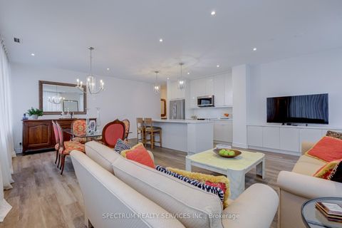 Photo 13 at 205 - 980 Yonge Street, Annex, Toronto