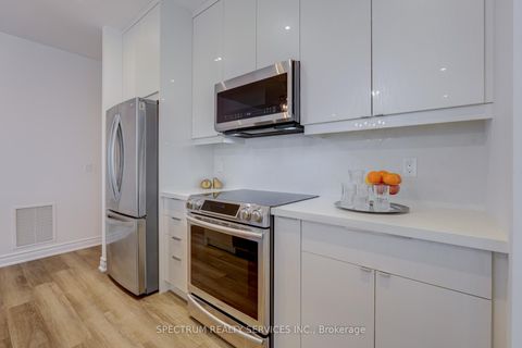 Photo 18 at 205 - 980 Yonge Street, Annex, Toronto