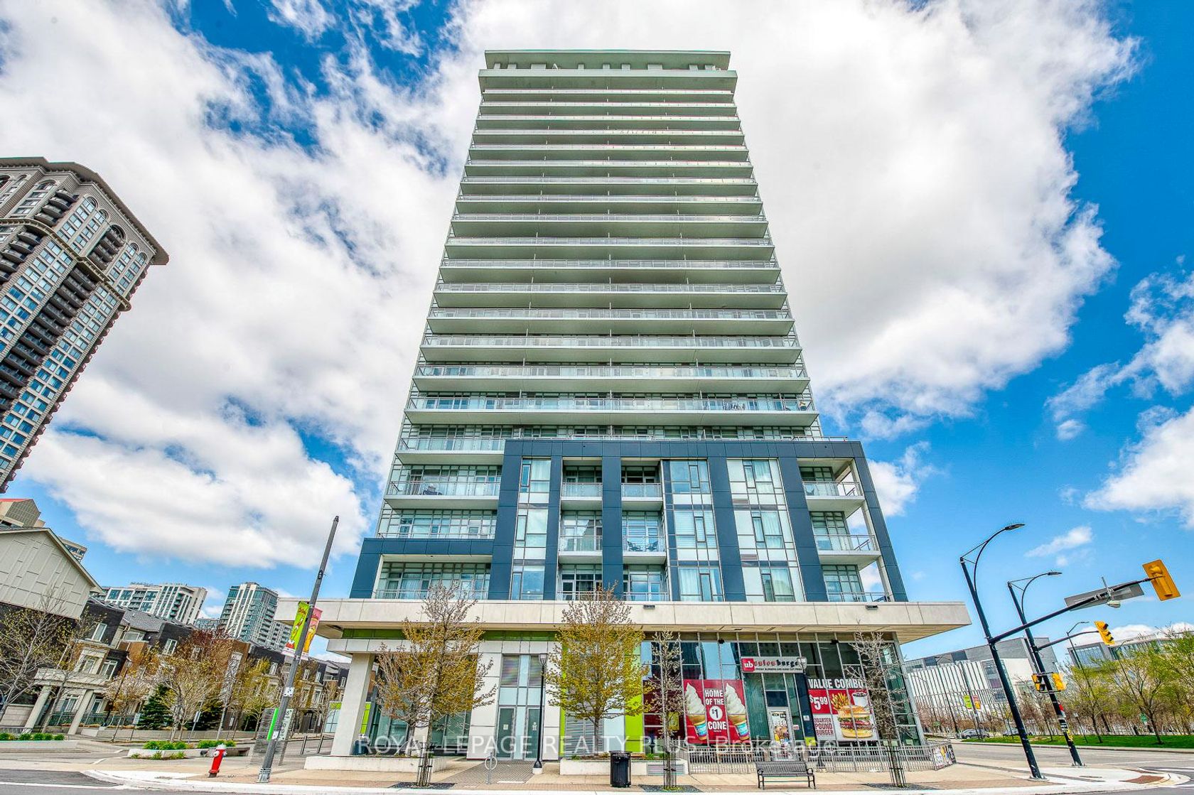 2202 - 365 Prince Of Wales Drive, City Centre, Mississauga 