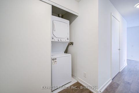 Photo 12 at 701 - 270 Dufferin Street, South Parkdale, Toronto
