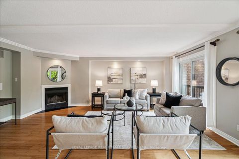 Photo 4 at 5 - 1100 Queens Avenue, CP College Park, Oakville