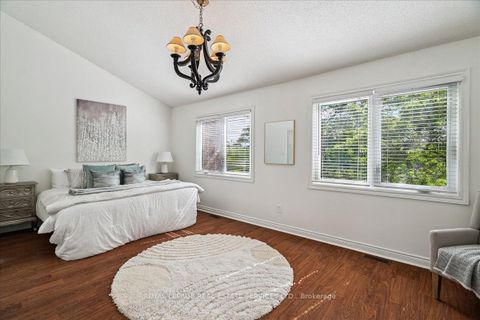 Photo 17 at 5 - 1100 Queens Avenue, CP College Park, Oakville