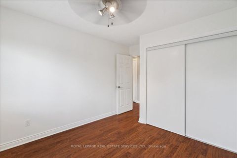 Photo 22 at 5 - 1100 Queens Avenue, CP College Park, Oakville