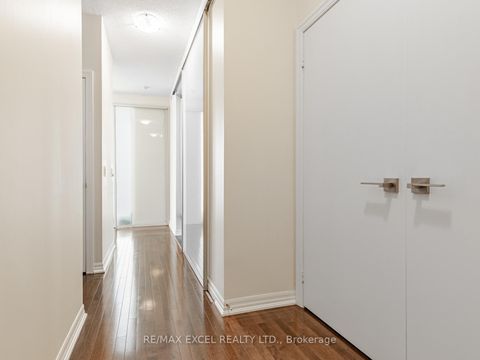 Photo 1 at Ph306 - 770 Bay Street, Bay Street Corridor, Toronto