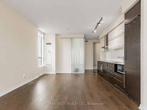 Photo 4 at Ph306 - 770 Bay Street, Bay Street Corridor, Toronto