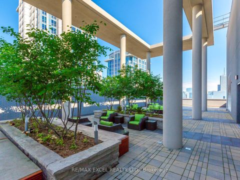 Photo 18 at Ph306 - 770 Bay Street, Bay Street Corridor, Toronto