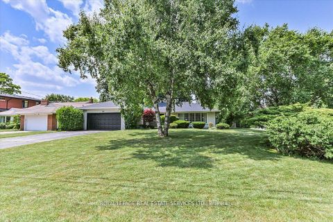 Photo 1 at 62 Princess Margaret Boulevard, Rosethorn, Toronto