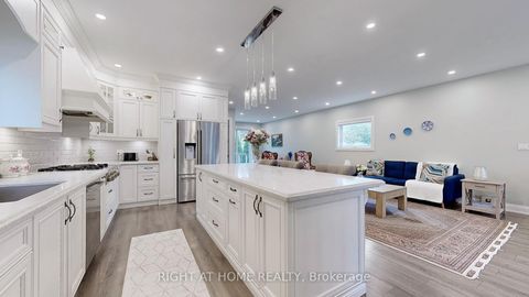 Photo 15 at 88 Glentworth Road, Don Valley Village, Toronto