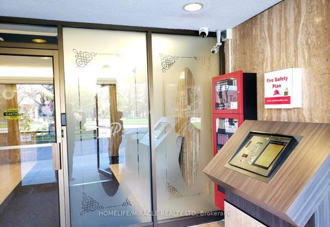 Photo 3 at 814 - 121 Trudelle Street, Eglinton East, Toronto