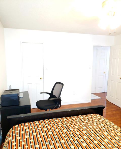 Photo 14 at 814 - 121 Trudelle Street, Eglinton East, Toronto Photo 14 at 814 - 121 Trudelle Street, Eglinton East, Toronto